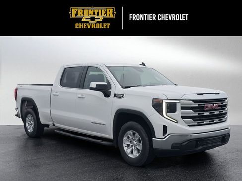 Used 2023 GMC Sierra 1500 SLE image 1