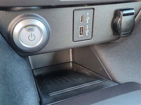 Used 2023 Nissan Leaf S image 12