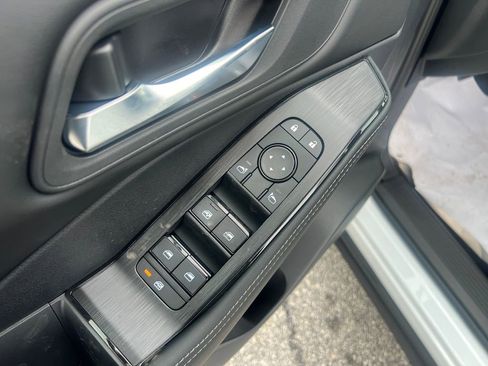 New 2026 Nissan Rogue SV image 12