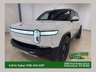 Used 2023 Rivian R1S Adventure AWD/4WD video 1