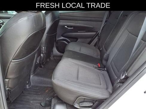 Used 2025 Hyundai Tucson SE FWD image 17