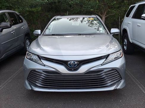 Certified 2020 Toyota Camry XLE w/ Driver Assist Package FWD image 3