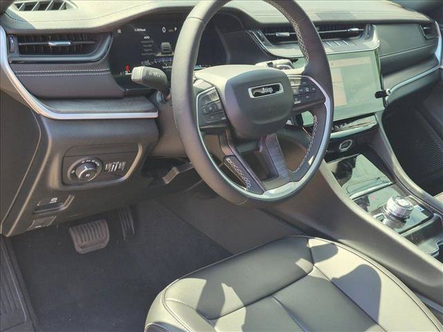 New 2026 Jeep Grand Cherokee Limited w/ Limited Altitude Package AWD/4WD image 3