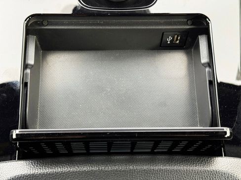 Used 2024 Subaru Solterra Premium image 28