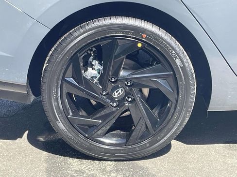 New 2026 Hyundai Elantra SEL Sport Premium FWD image 7