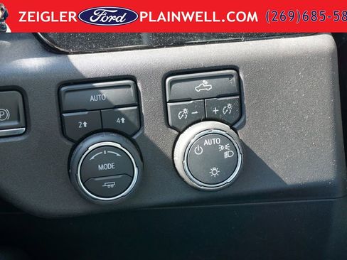 Used 2023 Chevrolet Silverado 1500 LT AWD/4WD image 27