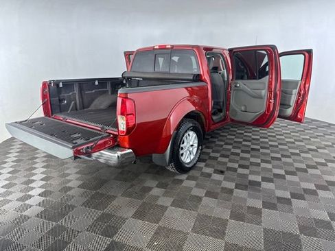 Used 2015 Nissan Frontier SV RWD image 17