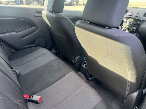 Used 2014 MAZDA MAZDA2 Sport FWD image 22