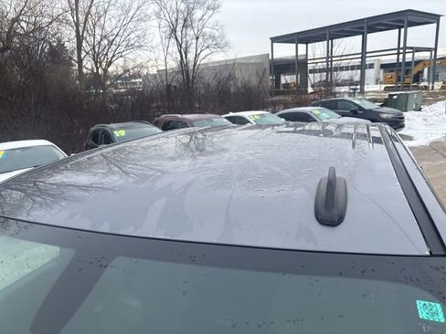 Used 2021 Chevrolet Silverado 1500 LT image 14