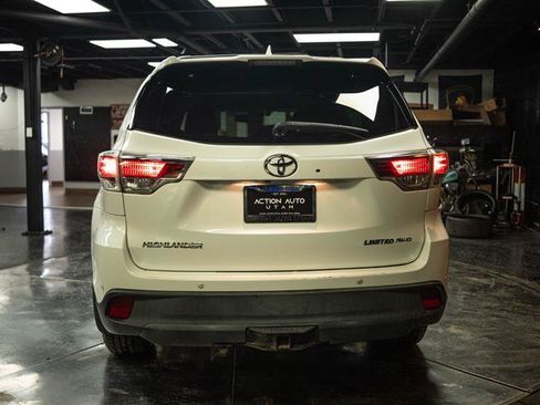Used 2016 Toyota Highlander Limited Platinum AWD/4WD image 6