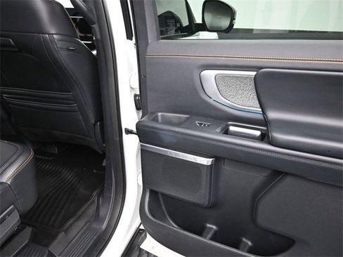 Used 2025 Ford Expedition Tremor image 21