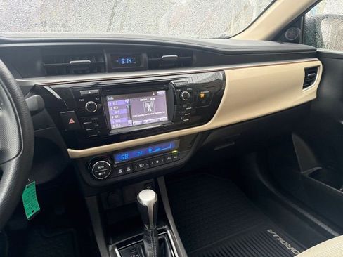 Used 2016 Toyota Corolla LE image 24