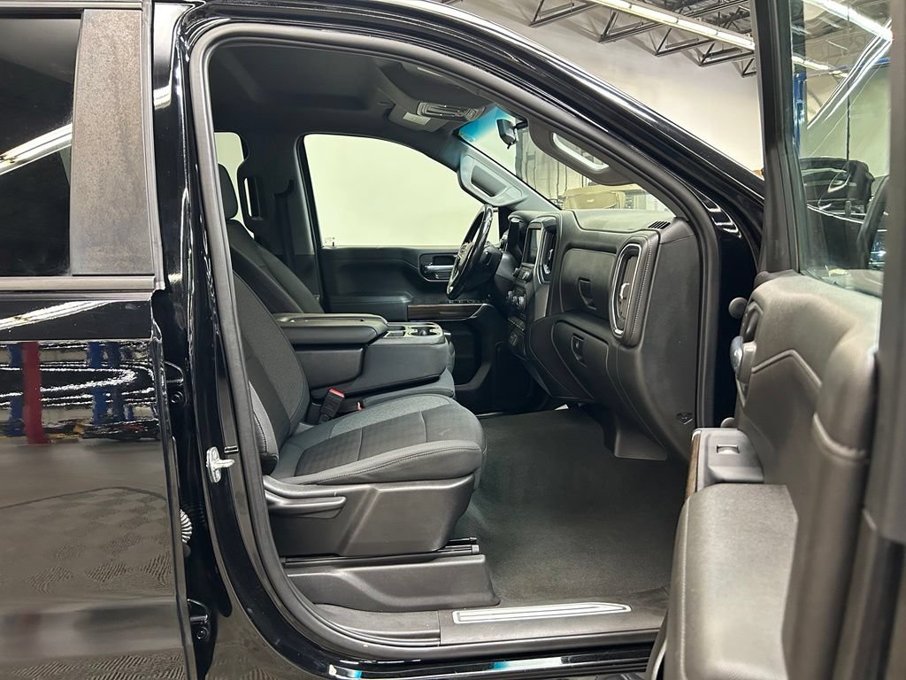 Used 2021 Chevrolet Silverado 1500 RST w/ Bed Protection Package AWD/4WD image 11