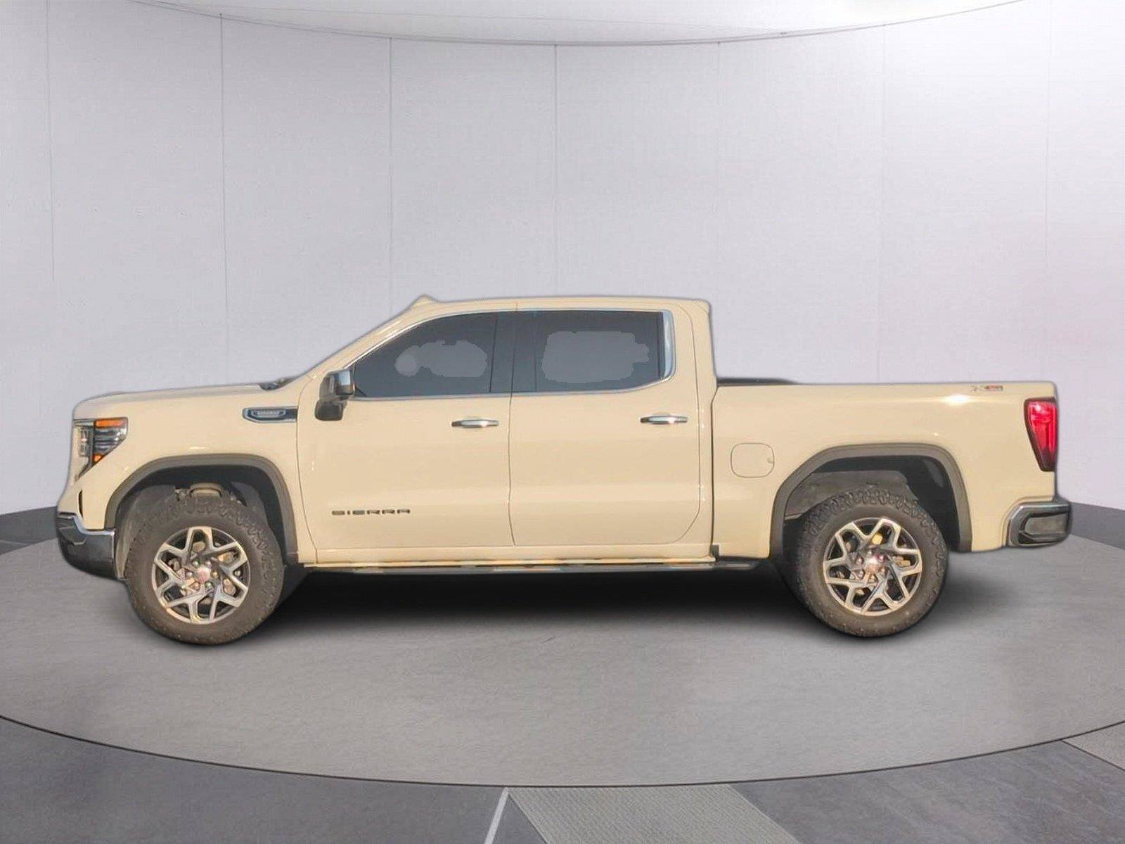 Used 2023 GMC Sierra 1500 SLT w/ SLT Premium Package AWD/4WD image 2