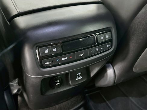 Used 2024 Hyundai Palisade SEL FWD image 29