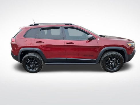 Used 2019 Jeep Cherokee Trailhawk image 12