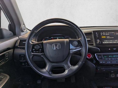 Used 2020 Honda Pilot Touring image 22