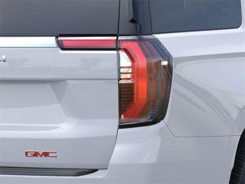 New 2026 GMC Yukon XL Denali image 11