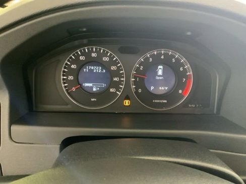 Used 2008 Volvo V70 image 23