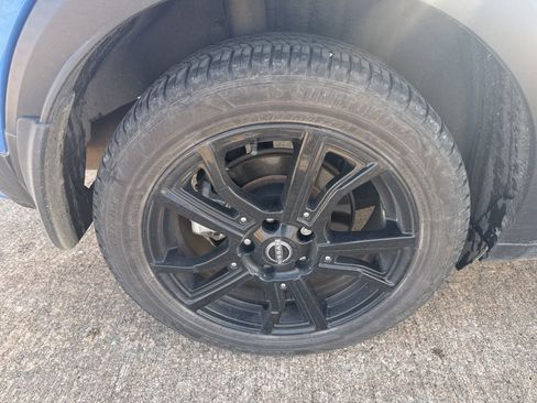 Used 2023 Nissan Kicks SR w/ Interior Electronics Package image 9