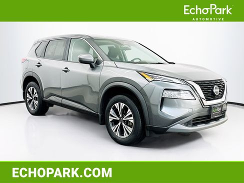 Used 2023 Nissan Rogue SV image 1