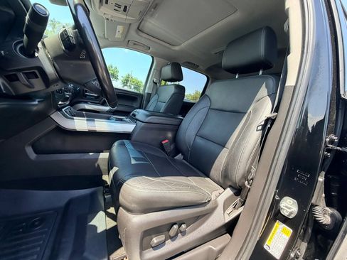 Used 2018 Chevrolet Silverado 1500 LTZ Z71 w/ LTZ Plus Package AWD/4WD image 11