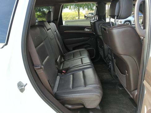 Used 2017 Jeep Grand Cherokee Summit w/ Platinum Series Group RWD image 24