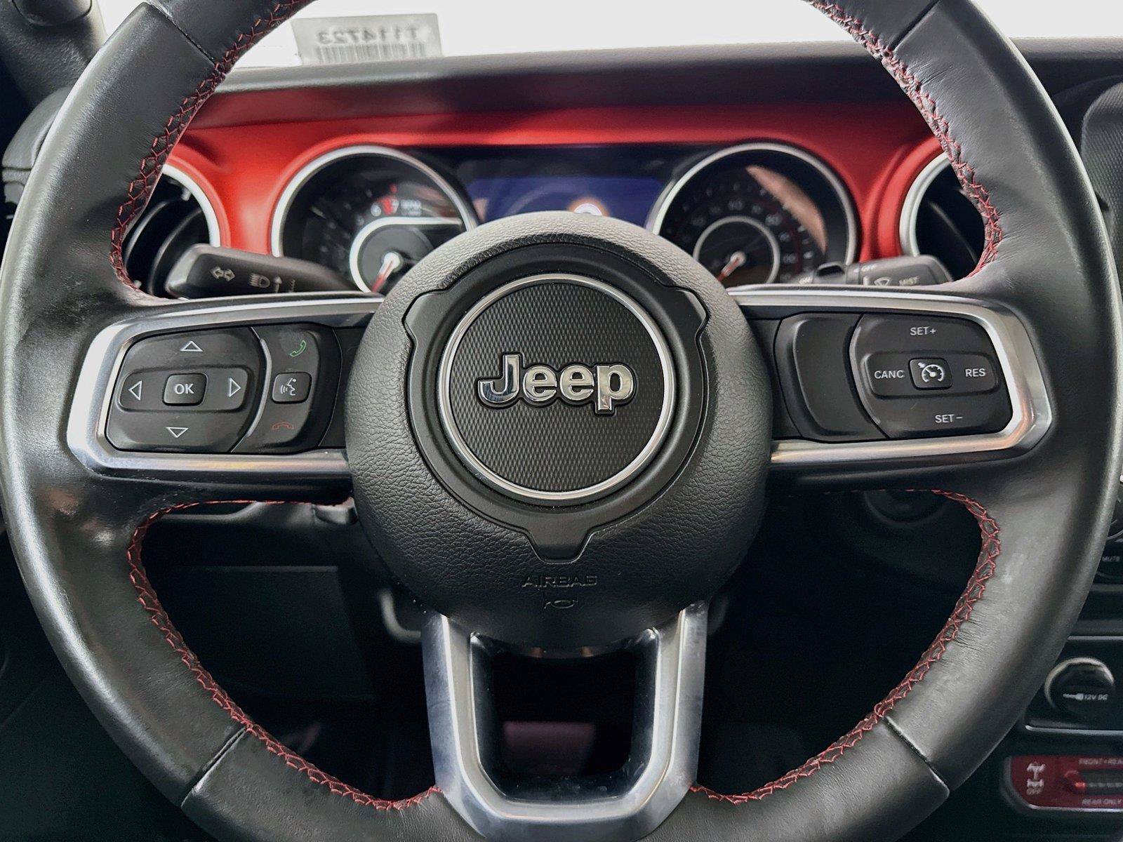 Used 2018 Jeep Wrangler Unlimited Rubicon w/ Dual Top Group AWD/4WD image 16