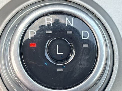 Used 2023 Ford Explorer XLT w/ Equipment Group 202A AWD/4WD image 17
