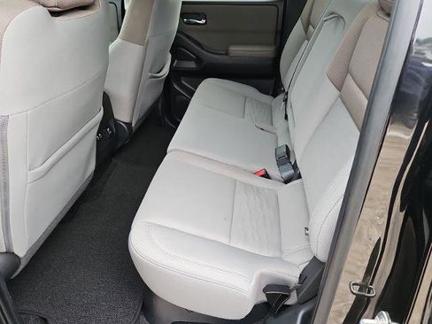 Used 2022 Nissan Frontier SV image 22