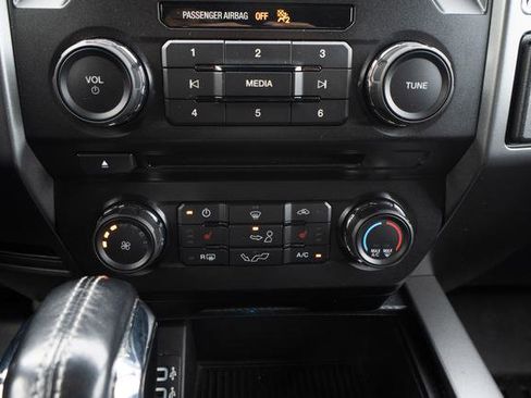 Used 2018 Ford F150 XLT w/ Equipment Group 302A Luxury image 24