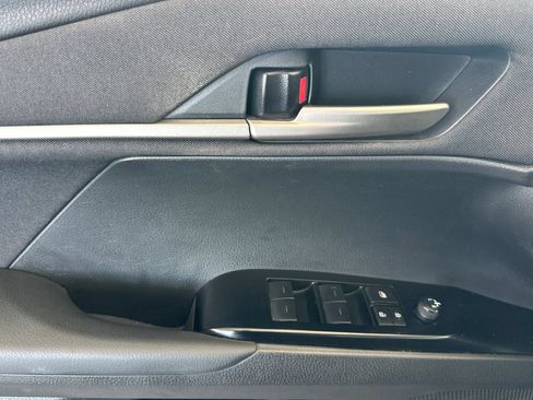 Used 2025 Toyota Camry LE FWD image 9