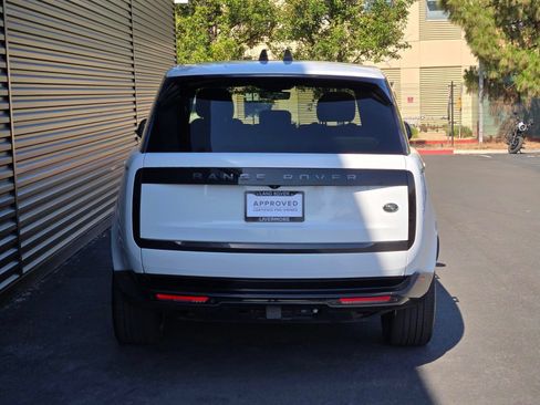 Used 2023 Land Rover Range Rover SE AWD/4WD image 6
