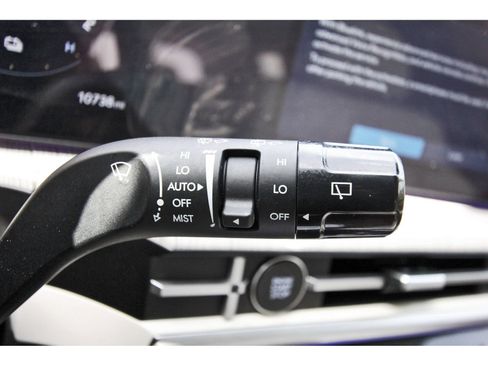 Used 2025 Hyundai Santa Fe Calligraphy AWD/4WD image 18