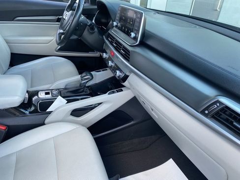 Used 2021 Kia Telluride S image 8