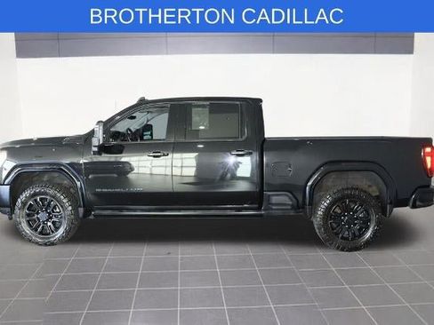 Used 2022 GMC Sierra 2500 Denali w/ Denali Black Diamond Edition AWD/4WD image 2