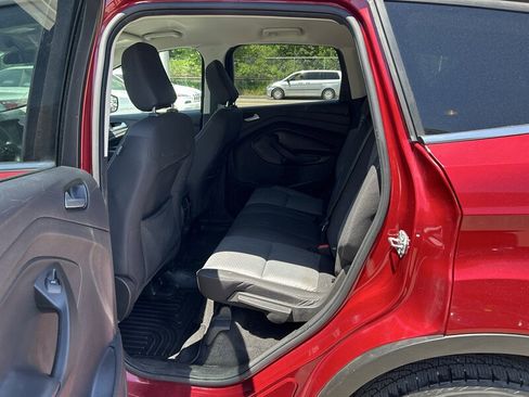 Used 2018 Ford Escape SE w/ SE Sync 3 Package AWD/4WD image 9