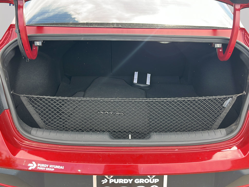 Certified 2024 Hyundai Elantra Limited FWD image 26