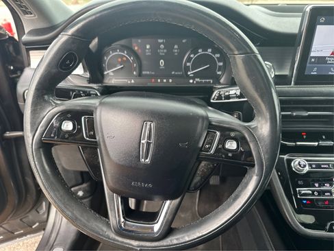 Used 2020 Lincoln Corsair FWD w/ Premium Package image 17