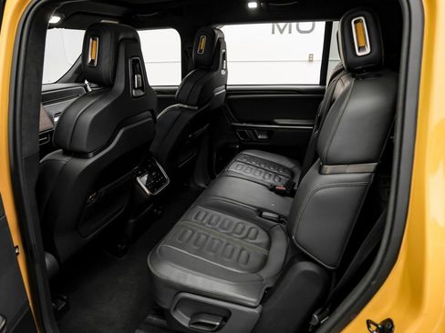 Used 2023 Rivian R1S Adventure image 37