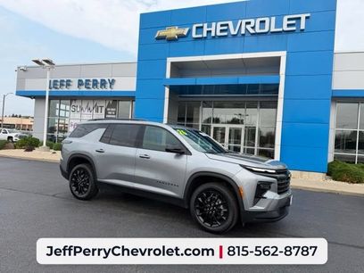 Used 2026 Chevrolet Traverse LT w/ Midnight/Sport Edition
