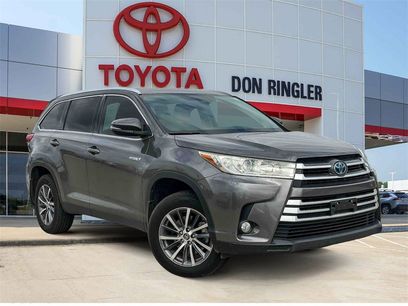 Used 2019 Toyota Highlander XLE
