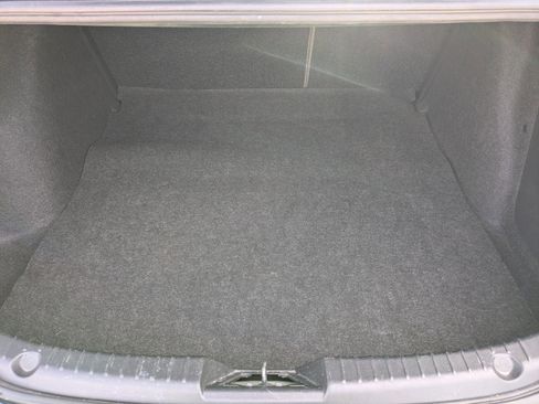 Used 2018 MAZDA MAZDA3 Touring FWD image 11