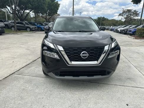 Used 2023 Nissan Rogue SV FWD image 40