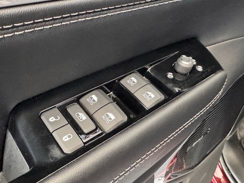 New 2026 Jeep Grand Wagoneer Limited image 9