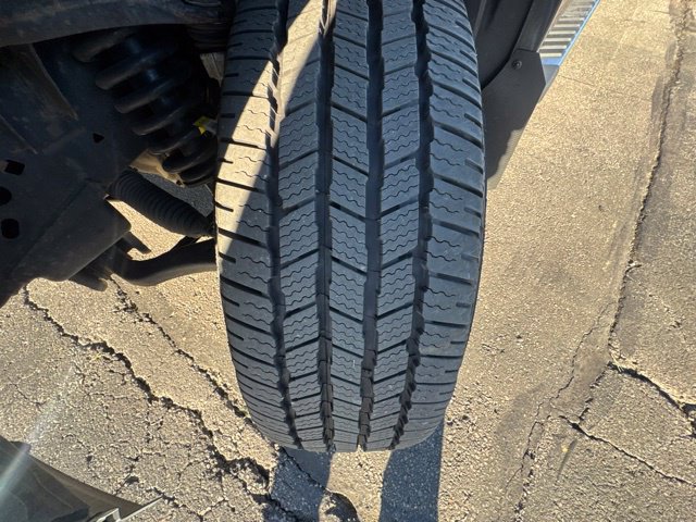 Used 2017 Ford F150 Lariat AWD/4WD image 3