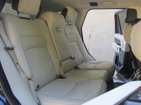 Used 2020 Land Rover Range Rover HSE image 89