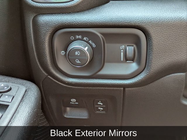 Used 2023 RAM 1500 Big Horn AWD/4WD image 36