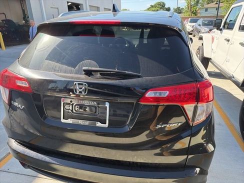 Used 2022 Honda HR-V Sport image 6