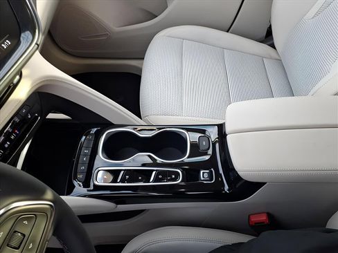 Used 2023 Buick Envision Preferred image 14